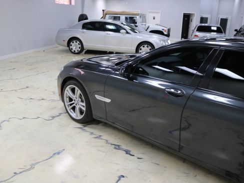 Used 2012 BMW 750Li image 29