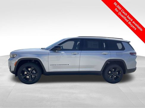 New 2025 Jeep Grand Cherokee L Limited w/ Luxury Tech Group II image 27