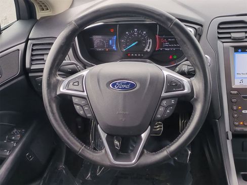 Used 2017 Ford Fusion Titanium image 23