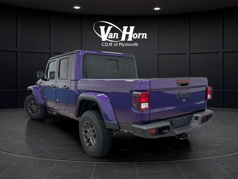 New 2026 Jeep Gladiator Sport AWD/4WD image 5