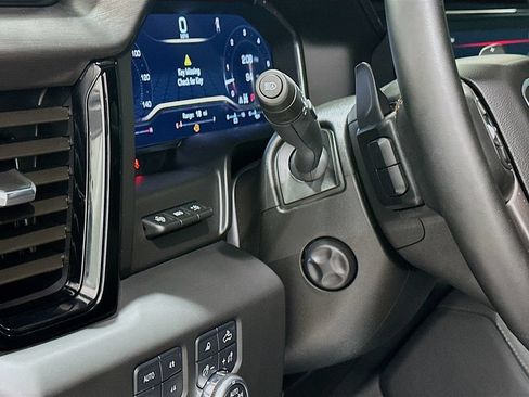 Certified 2025 GMC Sierra 1500 AT4 w/ AT4 Premium Package AWD/4WD image 10