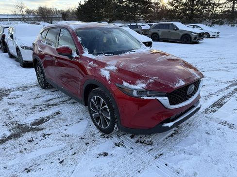 Used 2022 MAZDA CX-5 AWD 2.5 S w/ Premium Package image 4
