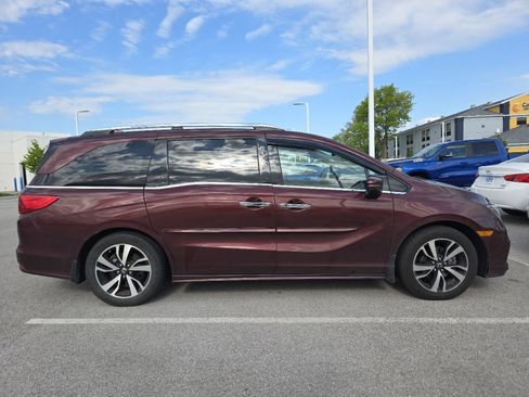 Used 2018 Honda Odyssey Elite image 10