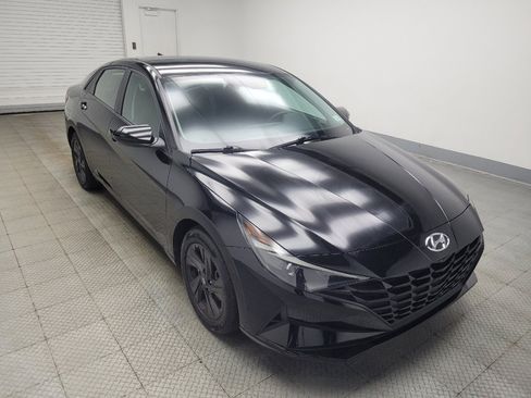 Used 2022 Hyundai Elantra SEL image 13