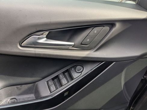 Used 2025 Chevrolet Equinox LT image 23