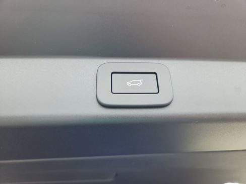 New 2026 Land Rover Range Rover Sport Dynamic SE AWD/4WD image 14