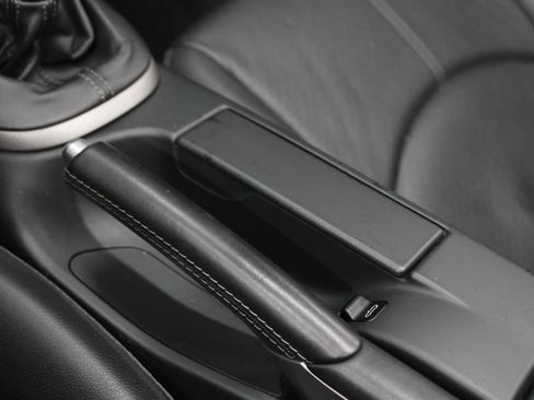 Used 2005 Porsche Boxster image 18