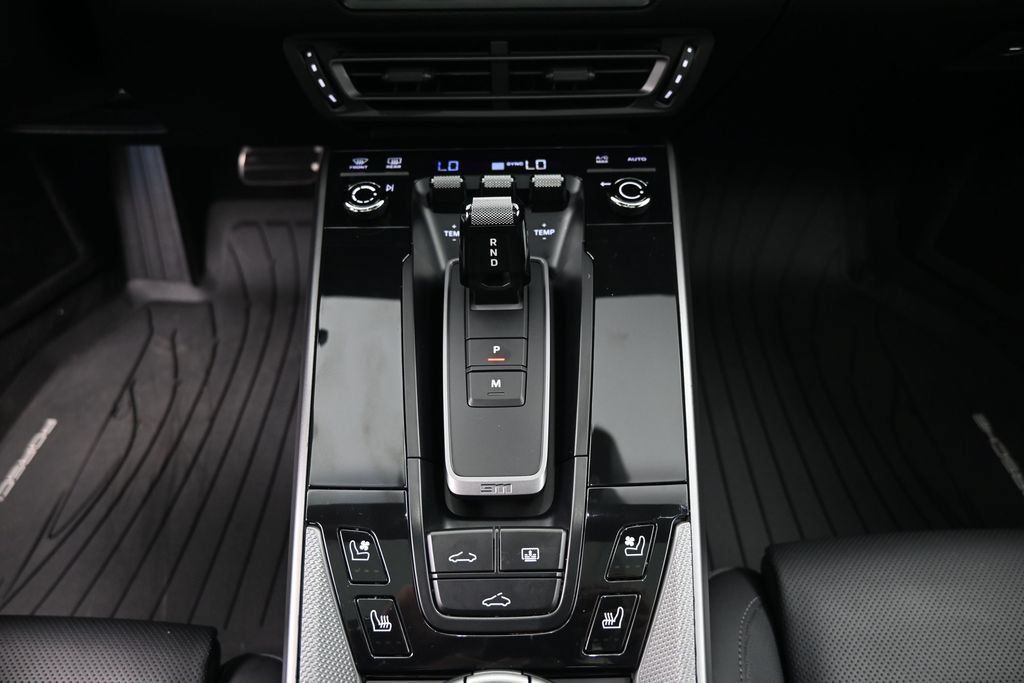 Certified 2024 Porsche 911 Carrera S RWD image 17