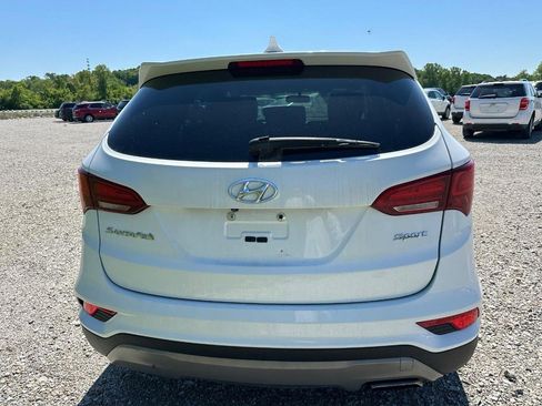 Used 2017 Hyundai Santa Fe Sport FWD image 2