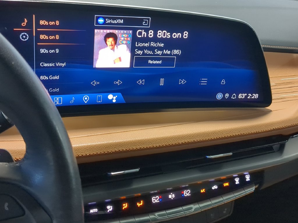 Used 2024 Cadillac XT4 Premium Luxury AWD/4WD image 27