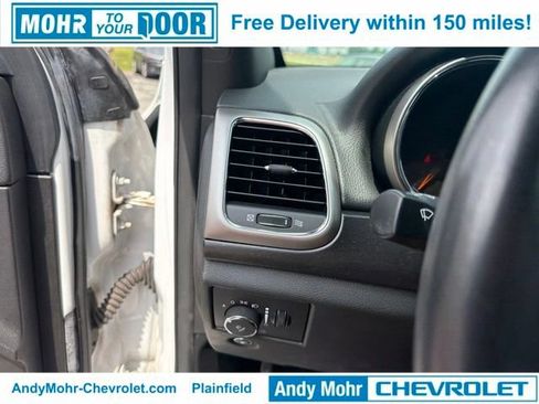 Used 2018 Jeep Grand Cherokee Laredo AWD/4WD image 13