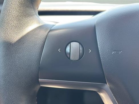 Used 2021 Tesla Model 3 Long Range AWD/4WD image 22