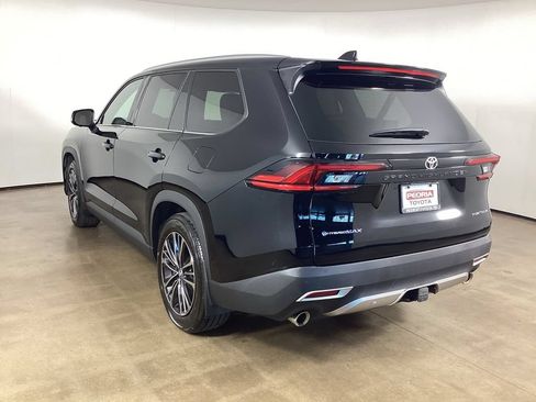 Used 2025 Toyota Grand Highlander AWD Hybrid image 9