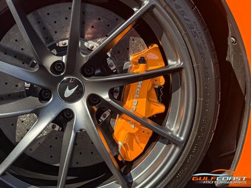 Used 2022 McLaren 720S Spider image 43