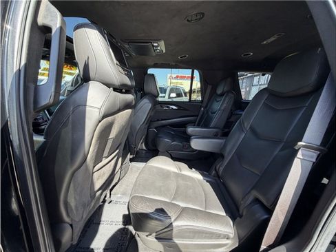 Used 2016 Cadillac Escalade Platinum AWD/4WD image 24