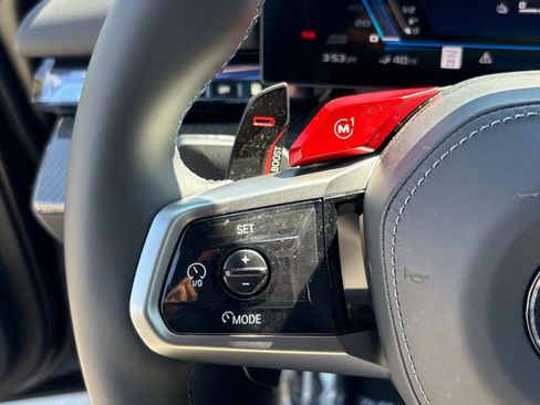 Used 2025 BMW M5 w/ Carbon Package image 31