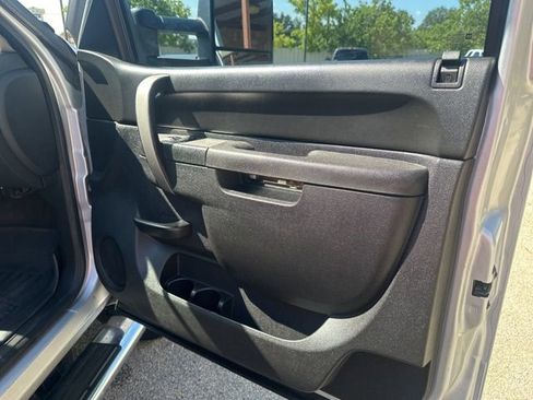 Used 2013 Chevrolet Silverado 2500 LT w/ Texas Edition image 7