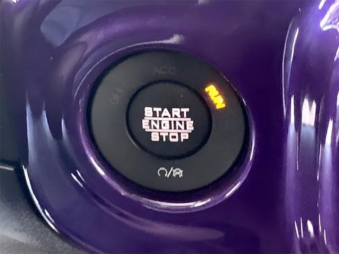 Used 2023 Jeep Wrangler Sport S image 34