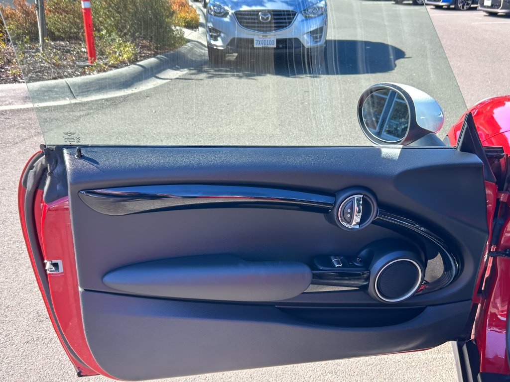 Used 2015 MINI Cooper S FWD image 11
