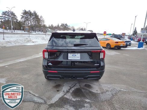 New 2026 Ford Explorer ST-Line image 4