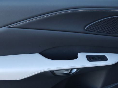 Used 2025 Lexus RX 350 Premium image 34