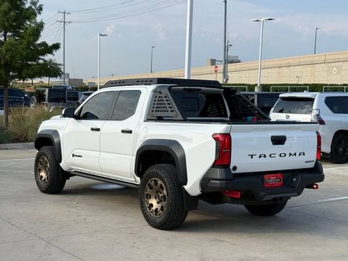 Used 2024 Toyota Tacoma 4x4 Double Cab Hybrid image 7