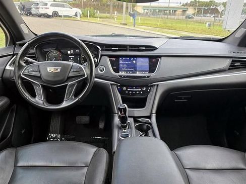 Used 2023 Cadillac XT5 Premium Luxury AWD/4WD image 8