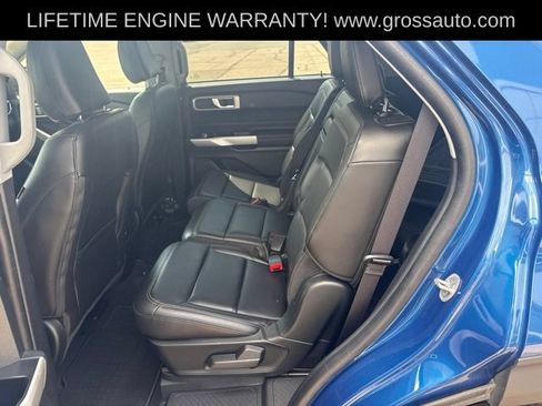 Used 2022 Ford Explorer XLT AWD/4WD image 25