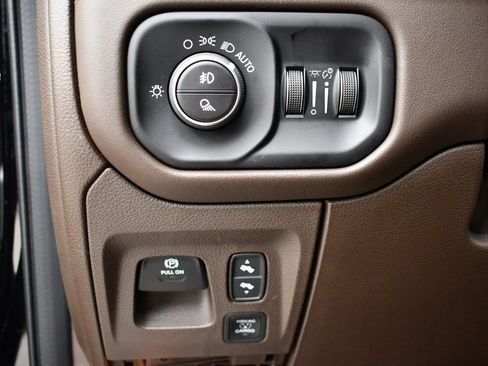 New 2026 RAM 1500 Limited image 18