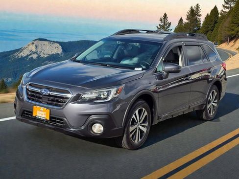 Used 2019 Subaru Outback 2.5i Limited image 3