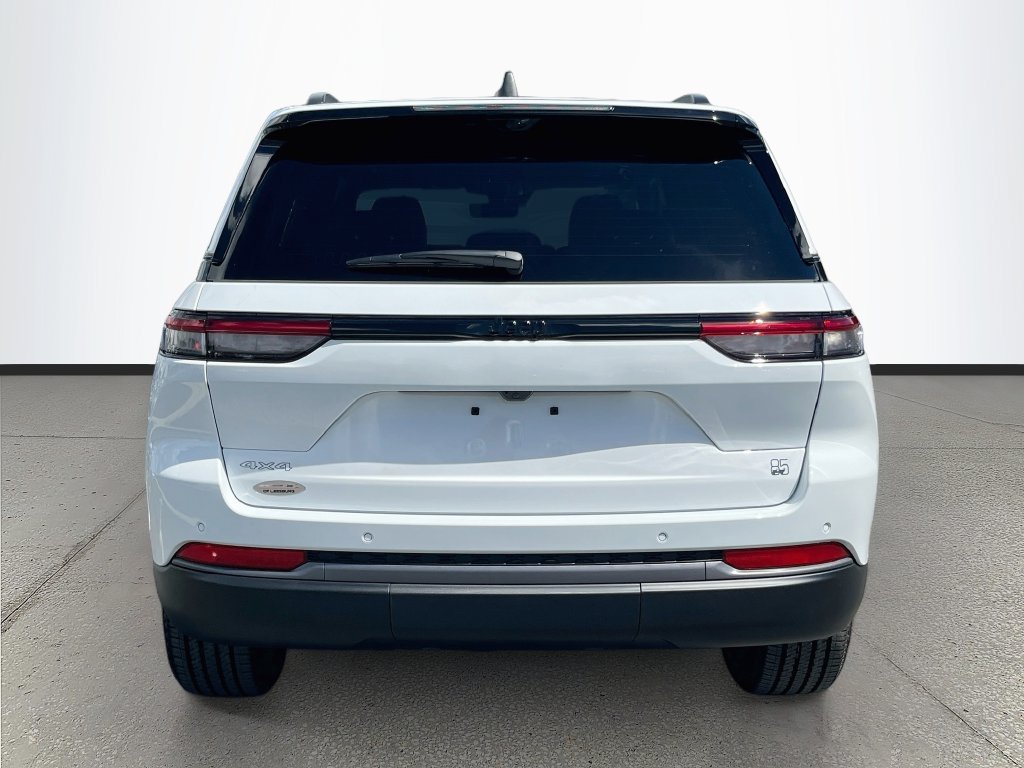 New 2026 Jeep Grand Cherokee Limited AWD/4WD image 6