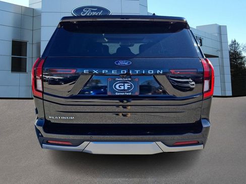 Certified 2025 Ford Expedition Platinum image 7