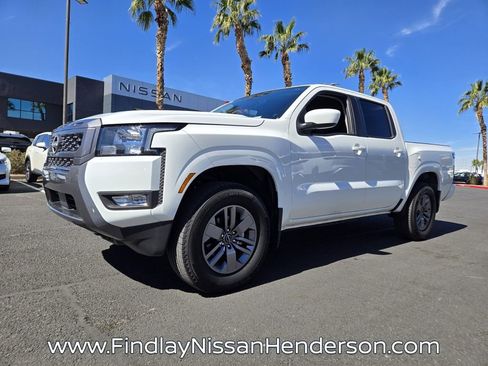 Used 2025 Nissan Frontier SV w/ SV Convenience Package image 2