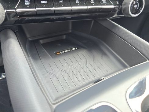 New 2025 Chevrolet Equinox EV RS image 27