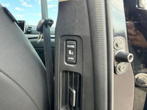 Used 2025 Honda Odyssey EX-L image 15