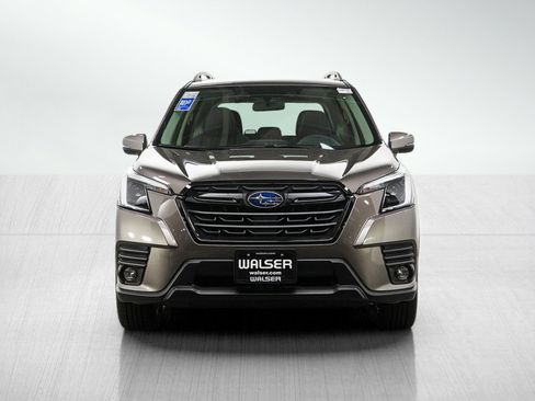 Used 2024 Subaru Forester Limited AWD/4WD image 8