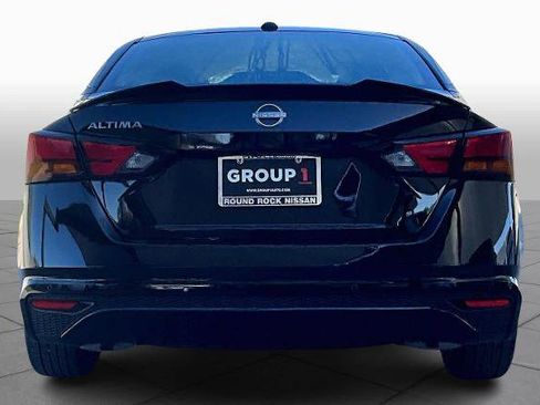 Certified 2025 Nissan Altima 2.5 S image 5