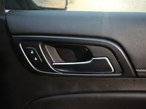 Used 2018 GMC Yukon SLE RWD image 52