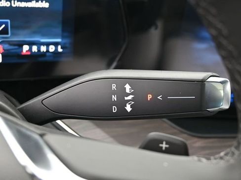 New 2026 Chevrolet Suburban High Country image 29