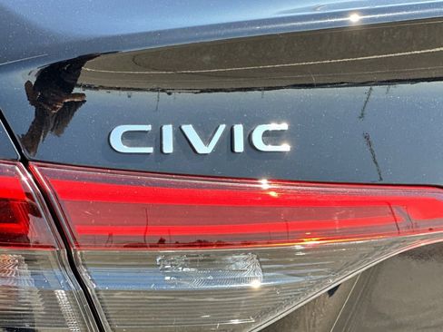 Certified 2023 Honda Civic EX image 31