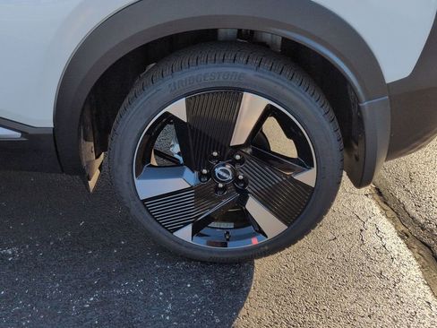 New 2026 Nissan Kicks SR AWD/4WD image 21