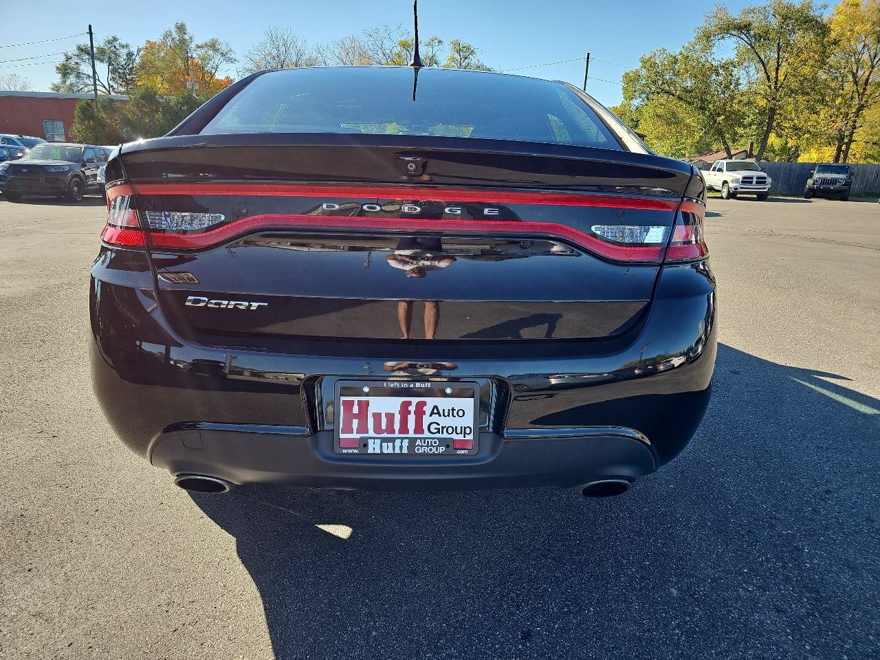 Used 2015 Dodge Dart SXT FWD image 2