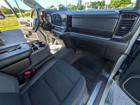 Used 2025 Chevrolet Silverado 2500 LT w/ Convenience Package AWD/4WD image 23