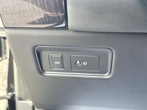 Used 2022 Land Rover Range Rover Sport HSE Silver Edition image 27