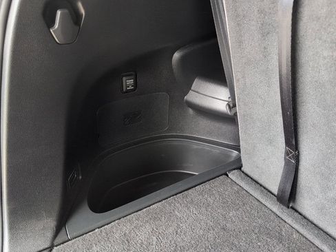 Used 2018 Honda Pilot Elite image 44