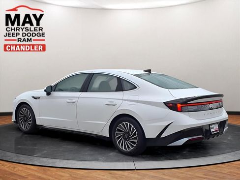 Used 2024 Hyundai Sonata SEL image 3