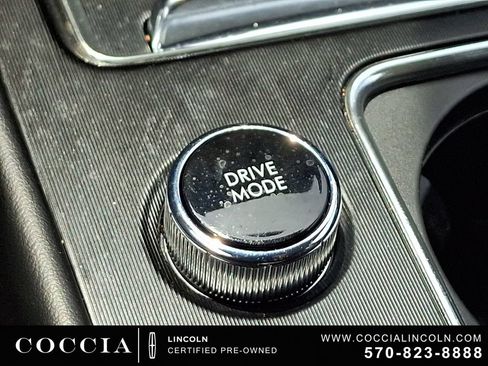 Certified 2023 Lincoln Corsair AWD image 25