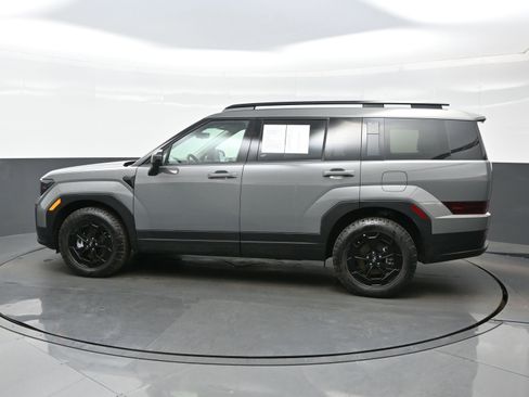 Used 2025 Hyundai Santa Fe XRT image 3