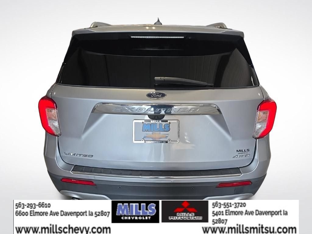 Used 2022 Ford Explorer Limited AWD/4WD image 4
