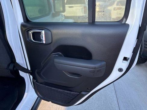 New 2026 Jeep Gladiator Willys AWD/4WD image 28